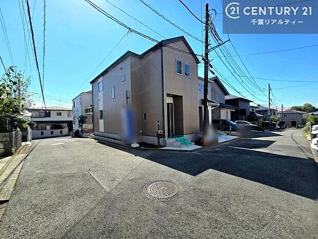 周辺環境や、お客様のご希望に合った物件も一緒にご案内を致します。住宅ローンアドバイザーによるご相談も承ります。当社はお問い合わせに即対応します!お待たせしません!
