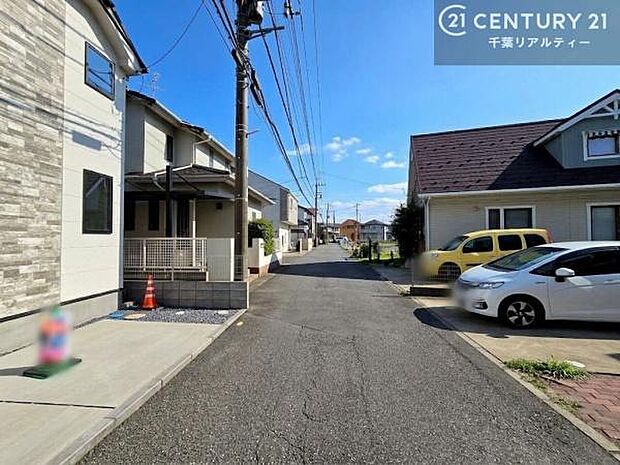 北東角地に建つ開放的な立地です!周辺環境や、お客様のご希望に合った物件も一緒にご案内を致します。住宅ローンアドバイザーによるご相談も承ります。当社はお問い合わせに即対応します!お待たせしません!