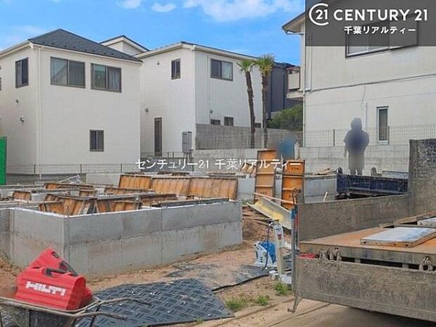 建築途中だからこそ分かる構造のしっかりさ。完成後は理想の住まいとしてお迎えします。これから仕上がる内装にも注目!新生活が楽しみになる住まいです。