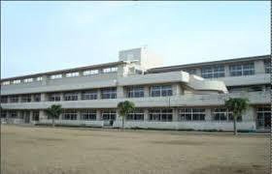 銚子市立銚子中学校まで2651m