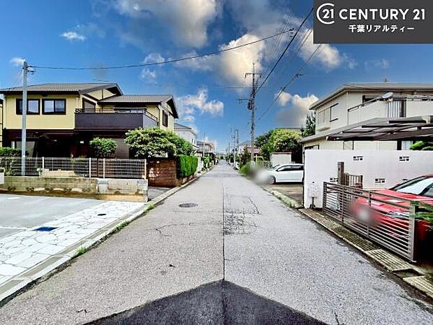 周辺環境や、お客様のご希望に合った物件も一緒にご案内を致します。住宅ローンアドバイザーによるご相談も承ります。当社はお問い合わせに即対応します!お待たせしません!