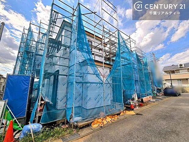 周辺環境や、お客様のご希望に合った物件も一緒にご案内を致します。住宅ローンアドバイザーによるご相談も承ります。当社はお問い合わせに即対応します!お待たせしません!