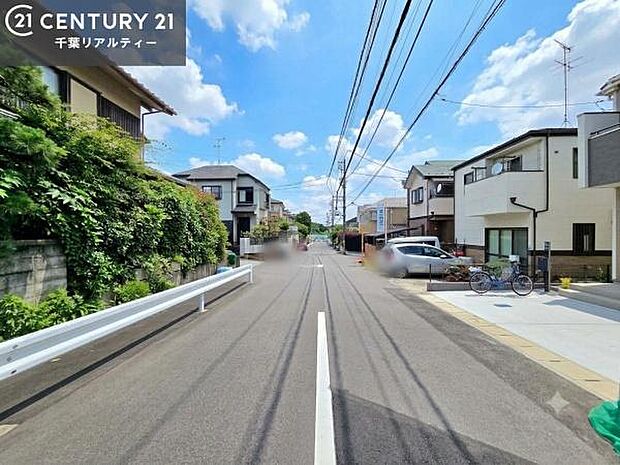 周辺環境や、お客様のご希望に合った物件も一緒にご案内を致します。住宅ローンアドバイザーによるご相談も承ります。当社はお問い合わせに即対応します!お待たせしません!