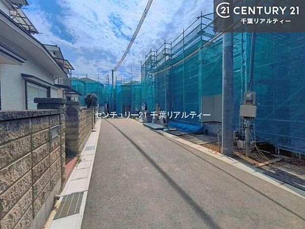 落ち着いた街並みが広がる閑静な住宅街に位置し、穏やかで心安らぐ暮らしを叶える住環境です。