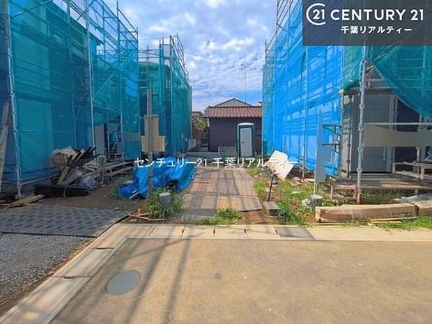 周辺環境や、お客様のご希望に合った物件も一緒にご案内を致します。住宅ローンアドバイザーによるご相談も承ります。当社はお問い合わせに即対応します!お待たせしません!