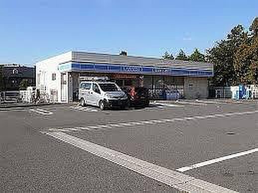 ローソン鎌ケ谷北中沢店まで476m