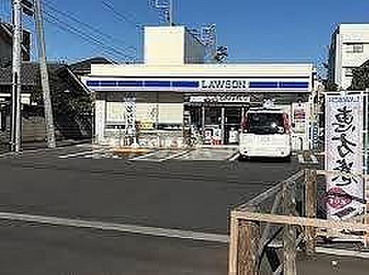 ローソン市川新田一丁目店まで341m