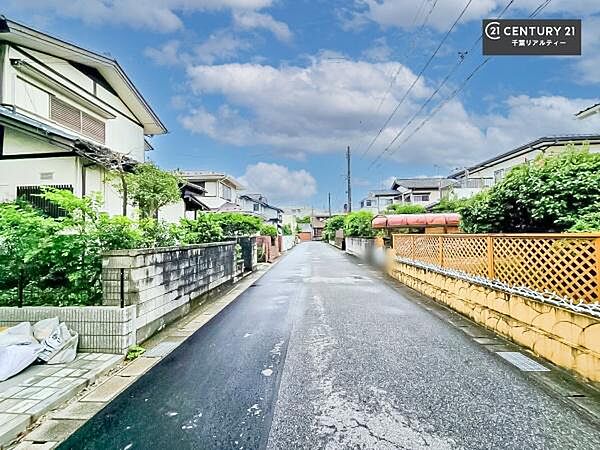 周辺環境や、お客様のご希望に合った物件も一緒にご案内を致します。住宅ローンアドバイザーによるご相談も承ります。当社はお問い合わせに即対応します！お待たせしません！