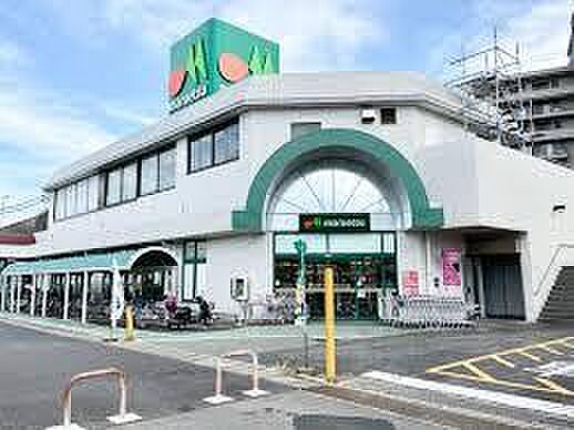 マルエツ市川大野店まで861m