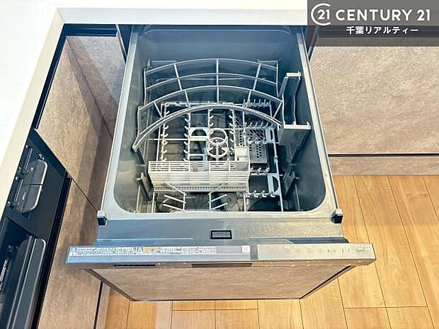 毎日の家事負担を軽減する、うれしいビルトイン食洗器付!家族時間にゆとりが生まれる充実した設備です!