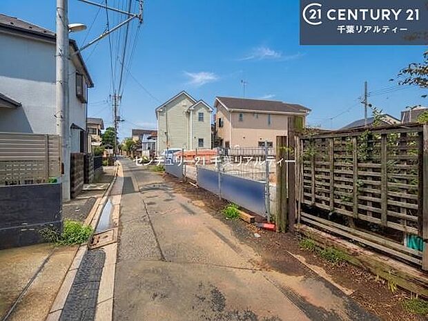 周辺環境や、お客様のご希望に合った物件も一緒にご案内を致します。住宅ローンアドバイザーによるご相談も承ります。当社はお問い合わせに即対応します!お待たせしません!