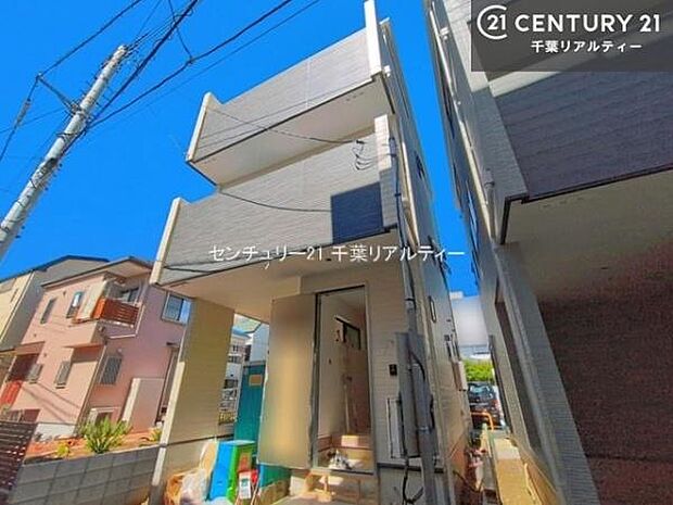 建築途中だからこそ分かる構造のしっかりさ。完成後は理想の住まいとしてお迎えします。これから仕上がる内装にも注目!新生活が楽しみになる住まいです。