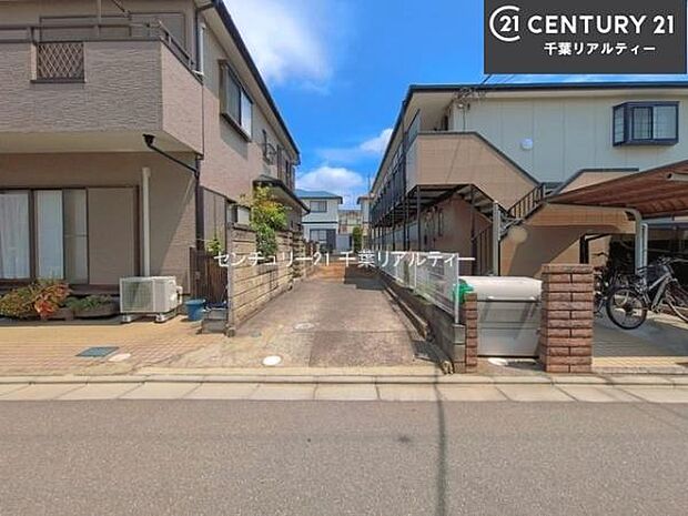 物件探しのご条件・ご要望・ご質問など、何なりと弊社スタッフまでお申し付けください!不動産に関することなら、どのようなことでも誠心誠意対応させて頂きます。