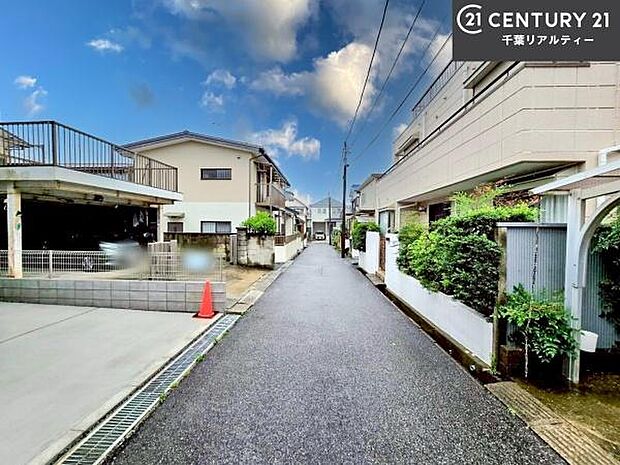 周辺環境や、お客様のご希望に合った物件も一緒にご案内を致します。住宅ローンアドバイザーによるご相談も承ります。当社はお問い合わせに即対応します!お待たせしません!