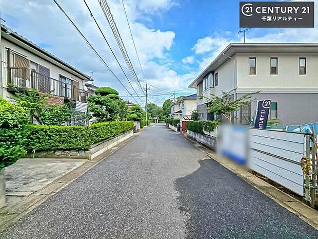 周辺環境や、お客様のご希望に合った物件も一緒にご案内を致します。住宅ローンアドバイザーによるご相談も承ります。当社はお問い合わせに即対応します!お待たせしません!