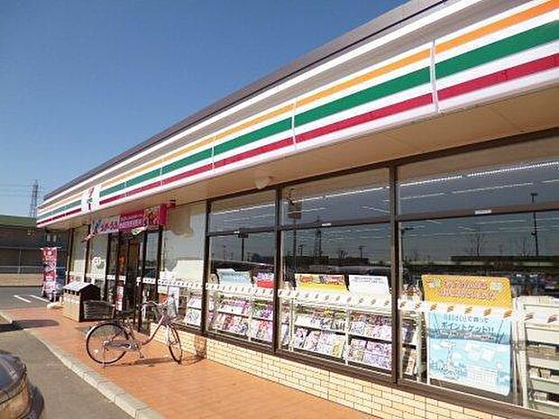 セブンイレブン成田はなのき台店まで585m