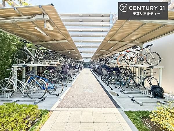 駐輪場は共有です！空き状況に関しては弊社までお気軽にお問い合わせください。