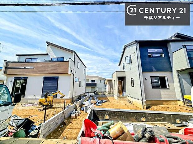 周辺環境や、お客様のご希望に合った物件も一緒にご案内を致します。住宅ローンアドバイザーによるご相談も承ります。当社はお問い合わせに即対応します!お待たせしません!