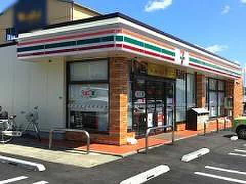 セブンイレブン船橋坪井東4丁目店まで872m