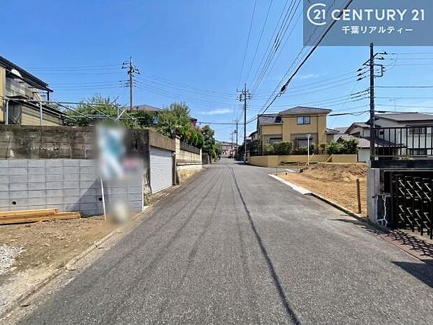 周辺環境や、お客様のご希望に合った物件も一緒にご案内を致します。住宅ローンアドバイザーによるご相談も承ります。当社はお問い合わせに即対応します!お待たせしません!