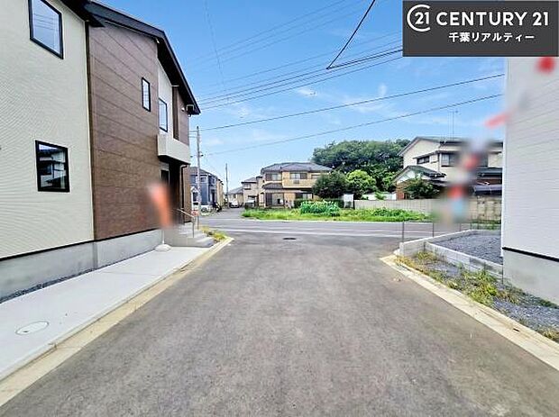 周辺環境や、お客様のご希望に合った物件も一緒にご案内を致します。住宅ローンアドバイザーによるご相談も承ります。当社はお問い合わせに即対応します!お待たせしません!