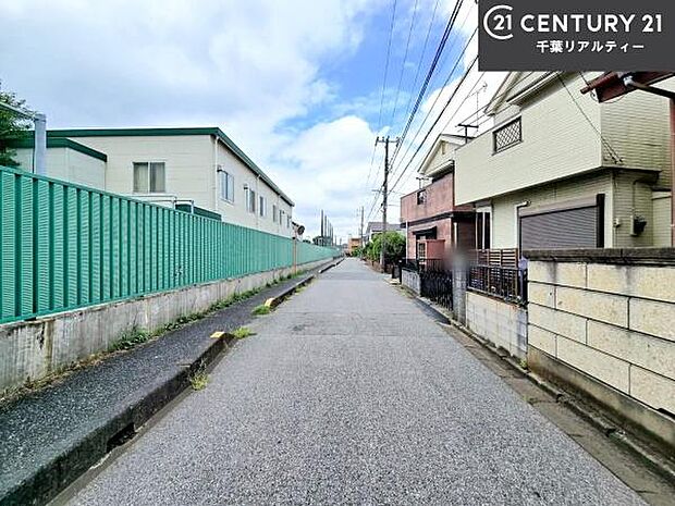 周辺環境や、お客様のご希望に合った物件も一緒にご案内を致します。住宅ローンアドバイザーによるご相談も承ります。当社はお問い合わせに即対応します!お待たせしません!