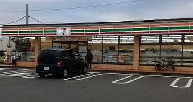 セブンイレブン検見川東店まで500m