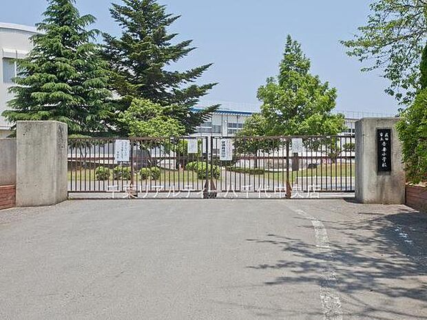 成田市立吾妻小学校まで700m