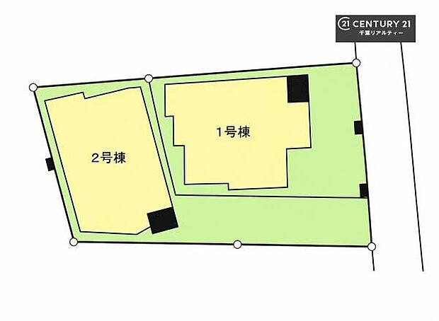 カースペース2台付きでマイカーをお持ちのご家庭でも安心。物件探しのご条件・ご要望・ご質問など、何なりと弊社スタッフまでお申し付けください!
