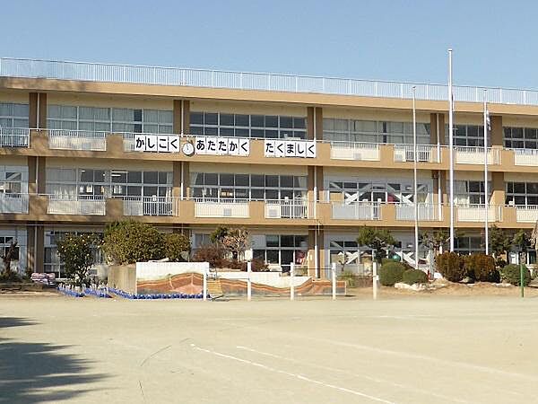 千葉市立作新小学校まで1170m