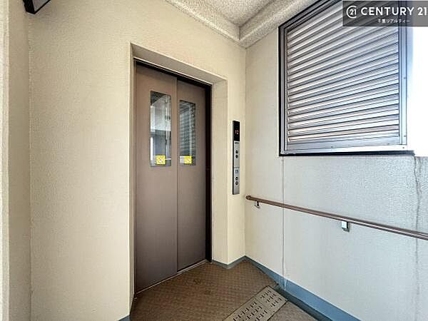 エレベーター完備で、日々の移動も快適。お疲れの日やお荷物の多い日でも、スムーズにご帰宅いただけます！