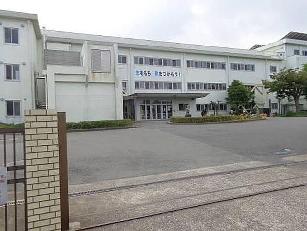 白井市立白井中学校まで1182m