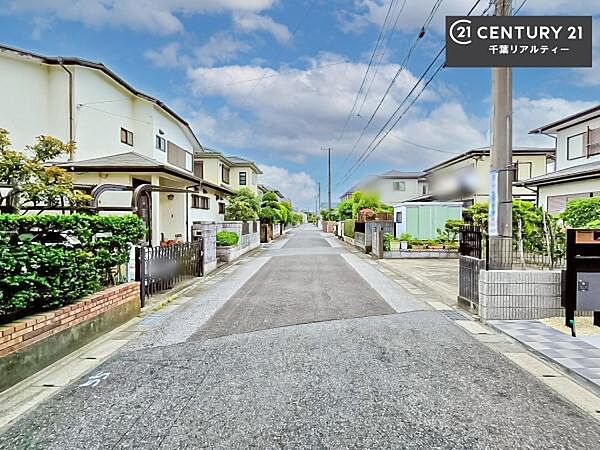 周辺環境や、お客様のご希望に合った物件も一緒にご案内を致します。住宅ローンアドバイザーによるご相談も承ります。当社はお問い合わせに即対応します！お待たせしません！