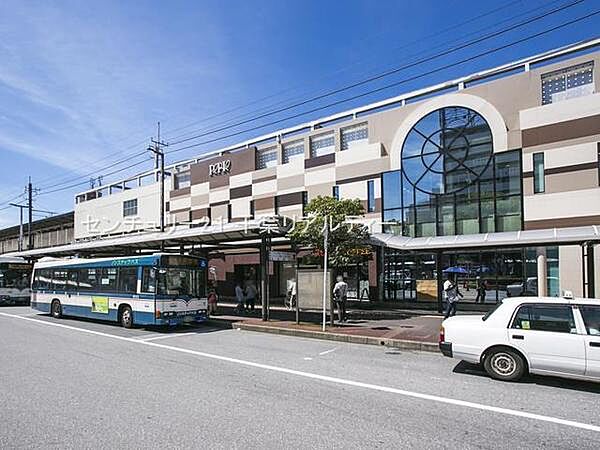 稲毛駅(JR 総武本線)まで1440m、バス便あり。