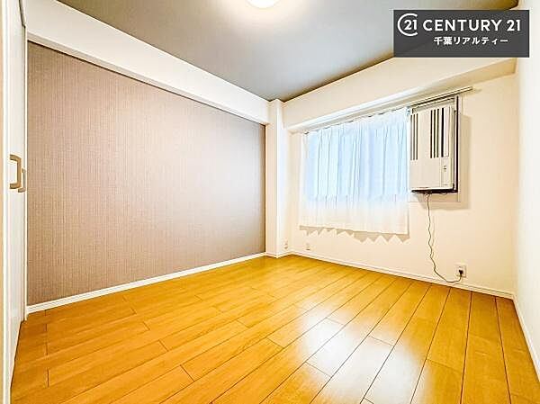 シンプルにデザインされているため、家具を選びません！お気に入りの家具を置いてくつろげる空間を作ることができます。