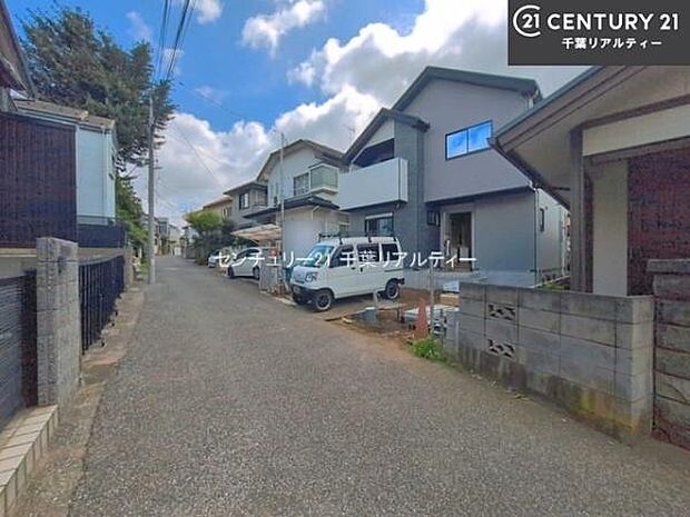 周辺環境や、お客様のご希望に合った物件も一緒にご案内を致します。住宅ローンアドバイザーによるご相談も承ります。当社はお問い合わせに即対応します！お待たせしません！