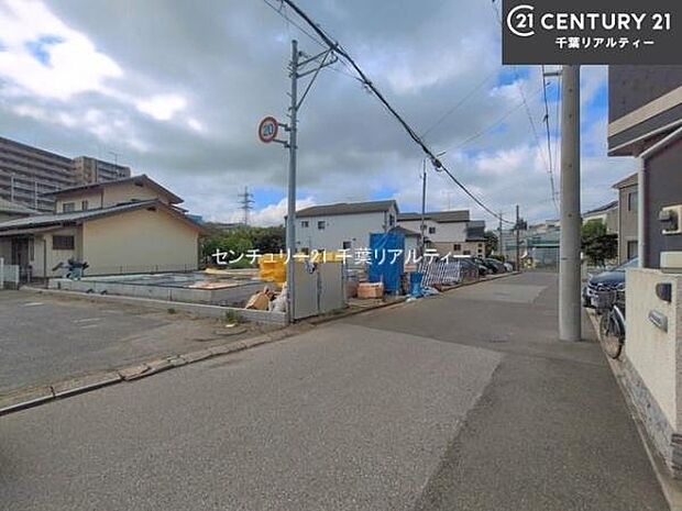 周辺環境や、お客様のご希望に合った物件も一緒にご案内を致します。住宅ローンアドバイザーによるご相談も承ります。当社はお問い合わせに即対応します!お待たせしません!