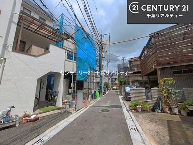 周辺環境や、お客様のご希望に合った物件も一緒にご案内を致します。住宅ローンアドバイザーによるご相談も承ります。当社はお問い合わせに即対応します!お待たせしません!