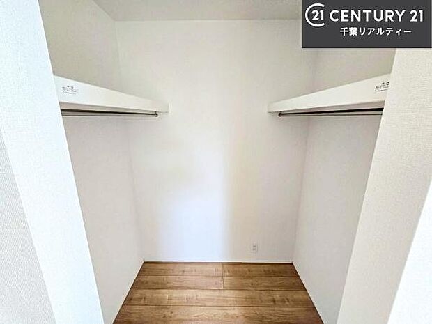 収納が充実しているからこそ、お部屋はいつも広々。掃除や片付けもラクになり、居心地の良い暮らしが続きます。