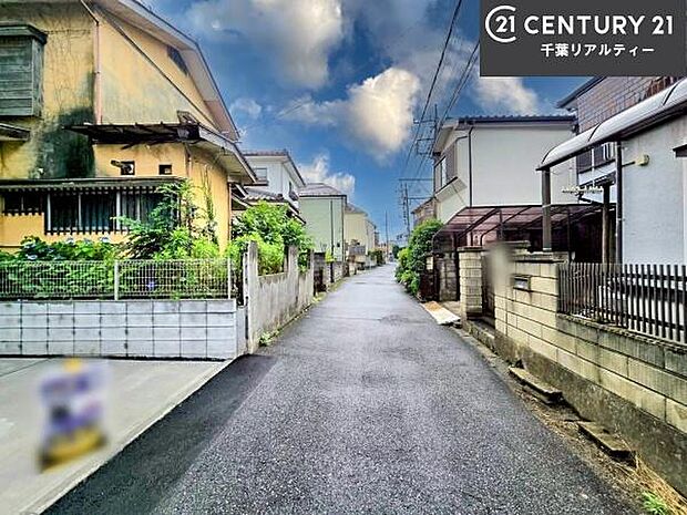 周辺環境や、お客様のご希望に合った物件も一緒にご案内を致します。住宅ローンアドバイザーによるご相談も承ります。当社はお問い合わせに即対応します!お待たせしません!