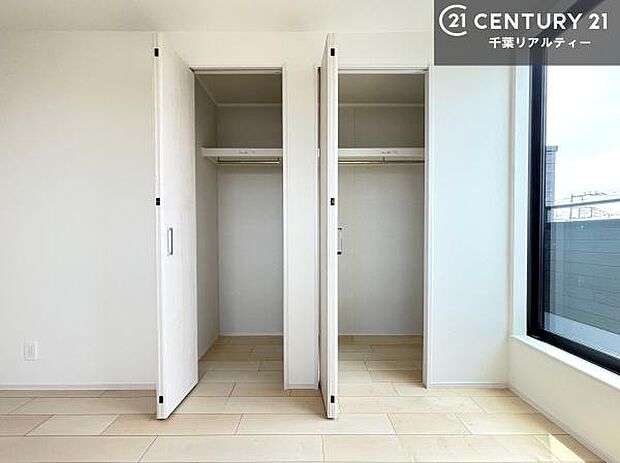 収納が充実しているからこそ、お部屋はいつも広々。掃除や片付けもラクになり、居心地の良い暮らしが続きます。