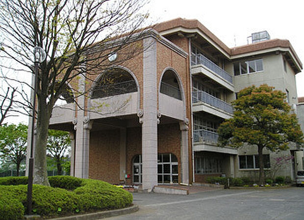 富里市立富里北中学校まで500m