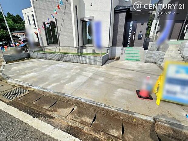 カースペース付きなのでマイカーをお持ちの方も安心ですね!ぜひ現地にてお確かめくださいませ!