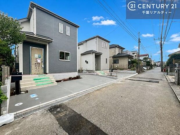 周辺環境や、お客様のご希望に合った物件も一緒にご案内を致します。住宅ローンアドバイザーによるご相談も承ります。当社はお問い合わせに即対応します!お待たせしません!