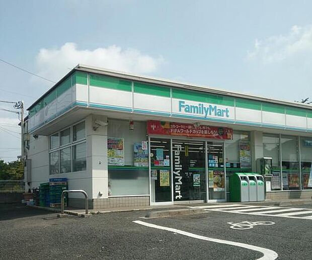ファミリーマート船橋藤原店まで737m