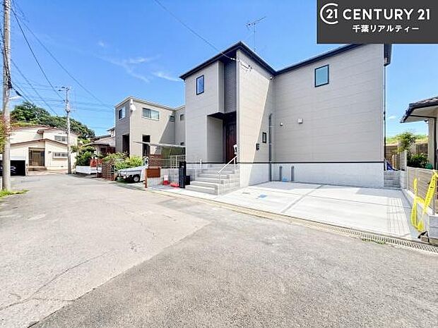 周辺環境や、お客様のご希望に合った物件も一緒にご案内を致します。住宅ローンアドバイザーによるご相談も承ります。当社はお問い合わせに即対応します！お待たせしません！
