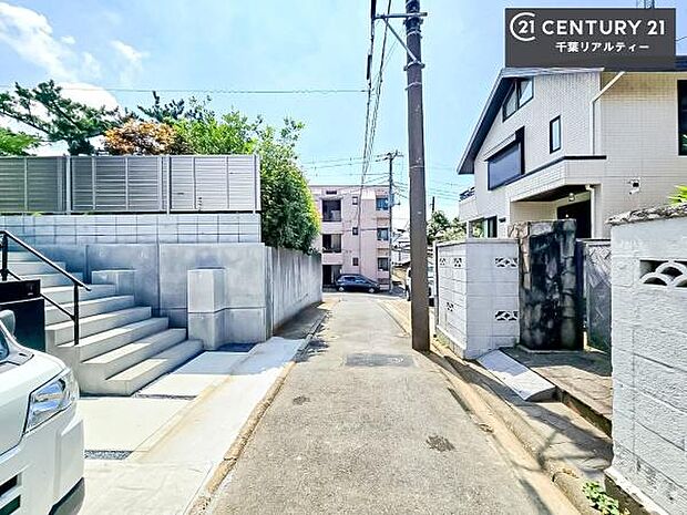 周辺環境や、お客様のご希望に合った物件も一緒にご案内を致します。住宅ローンアドバイザーによるご相談も承ります。当社はお問い合わせに即対応します！お待たせしません！