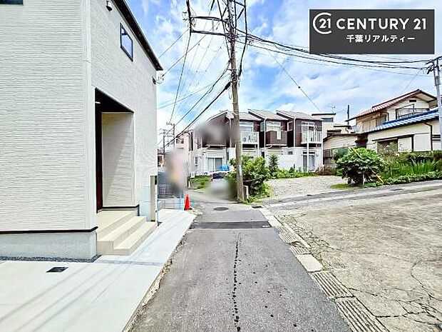周辺環境や、お客様のご希望に合った物件も一緒にご案内を致します。住宅ローンアドバイザーによるご相談も承ります。当社はお問い合わせに即対応します!お待たせしません!