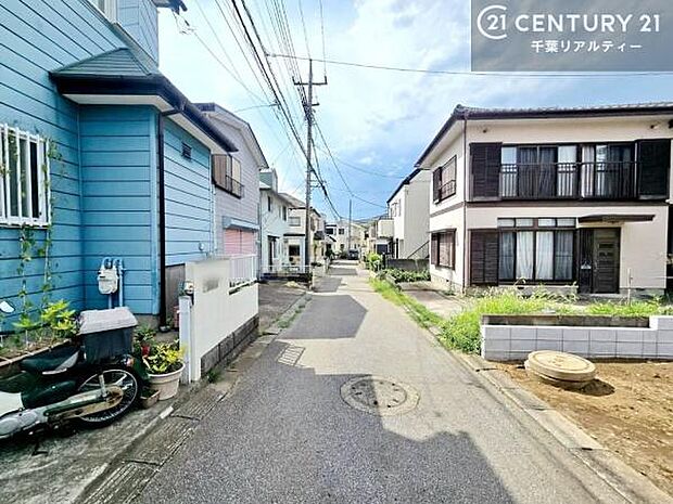 周辺環境や、お客様のご希望に合った物件も一緒にご案内を致します。住宅ローンアドバイザーによるご相談も承ります。当社はお問い合わせに即対応します!お待たせしません!