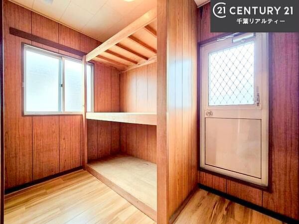 収納が充実しているからこそ、お部屋はいつも広々。掃除や片付けもラクになり、居心地の良い暮らしが続きます。